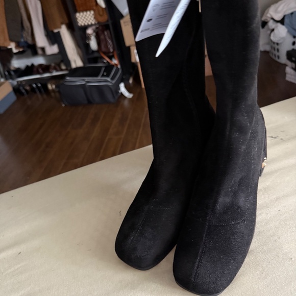 Over the knee boots - Picture 3 of 6